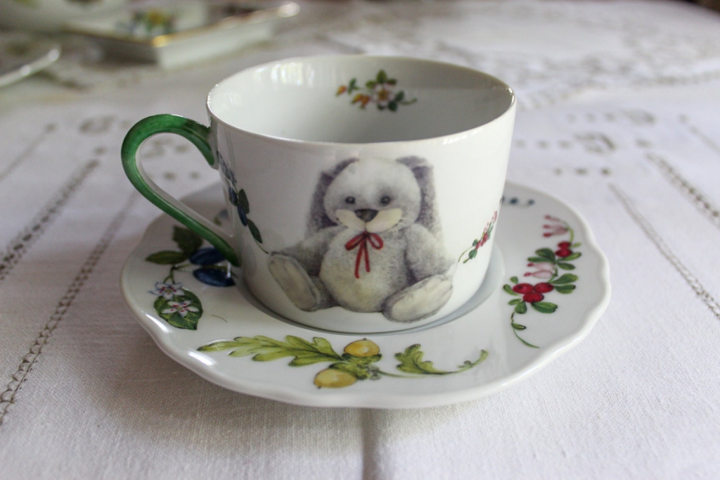 Fruit tea cup